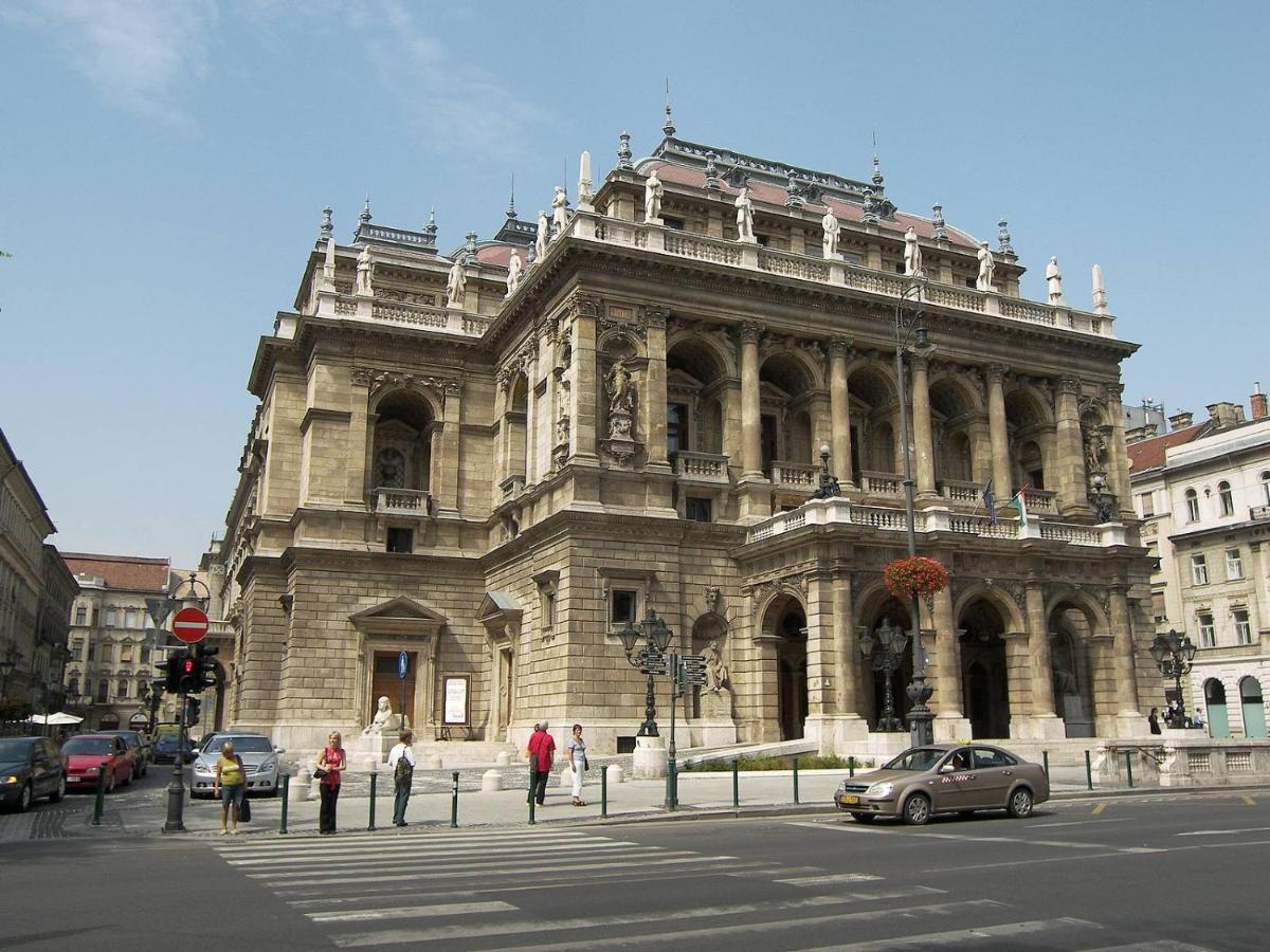 Little Americas Opera Apartments Budapest Exterior photo